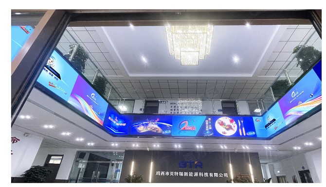 湖北黑龍江雞西市麻山區(qū)XXX新能源展廳     室內(nèi)全彩Q2     26.9㎡