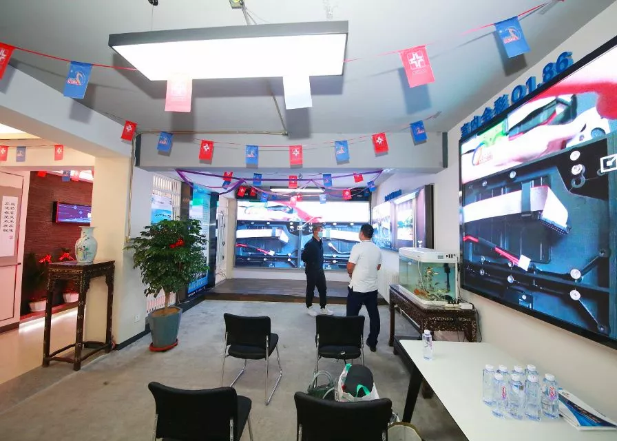 強(qiáng)力巨彩LED顯示旗艦店遍布全國(guó)！天南地北，全線(xiàn)普