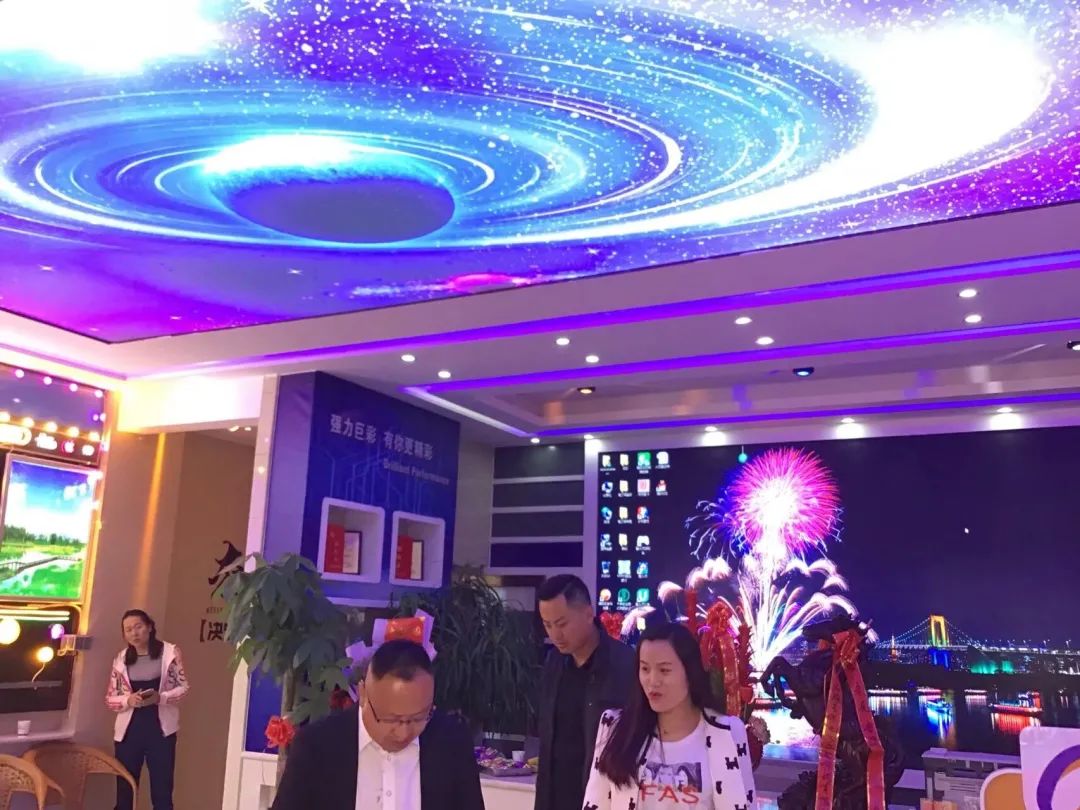 強(qiáng)力巨彩LED顯示旗艦店遍布全國(guó)！天南地北，全線(xiàn)普及